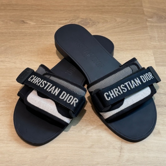 CHRISTIAN DIOR REVOLUTION SLIDES - DEEP BLUE - Picture 2 of 6